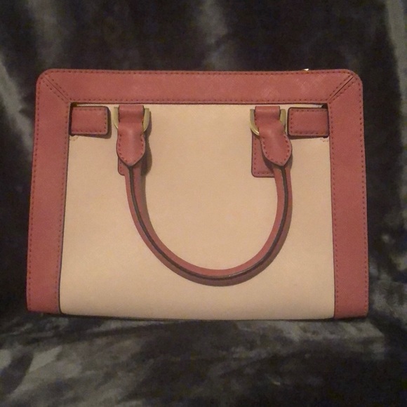Michael Kors Handbag - Picture 2 of 5